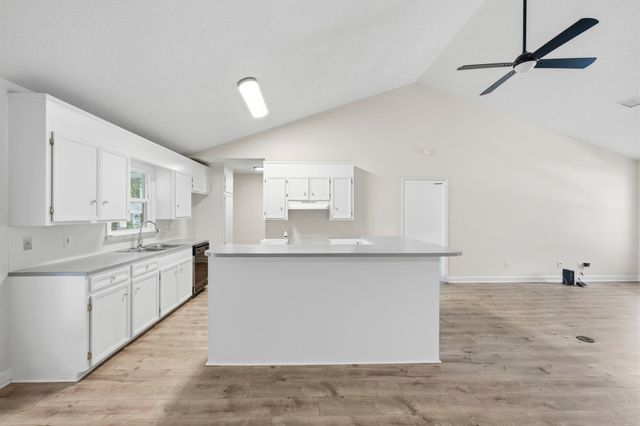 3556 Golden Rod Ct, Murrells Inlet, SC 29576
