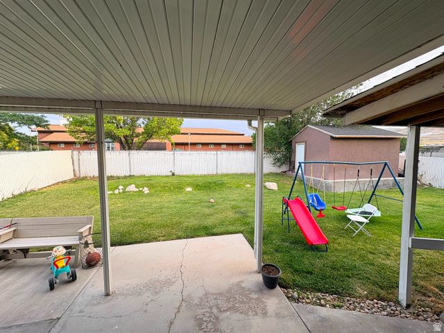 8031 W DANBURY DR, Magna, UT 84044