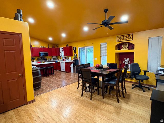 8031 W DANBURY DR, Magna, UT 84044