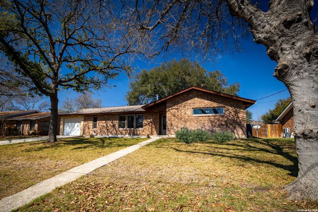 1106 Renee, Seguin, TX 78155