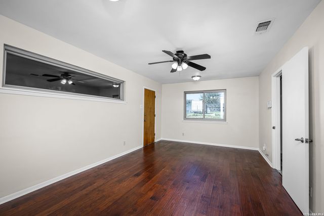 1106 Renee, Seguin, TX 78155