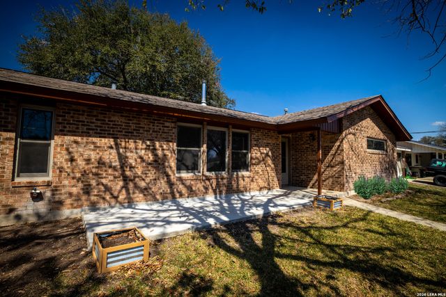 1106 Renee, Seguin, TX 78155