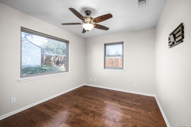 1106 Renee, Seguin, TX 78155