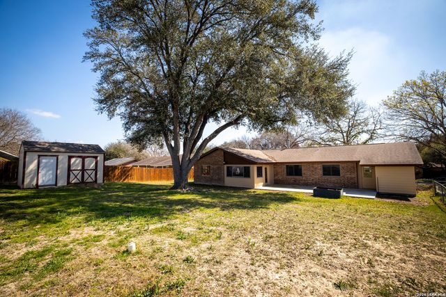 1106 Renee, Seguin, TX 78155