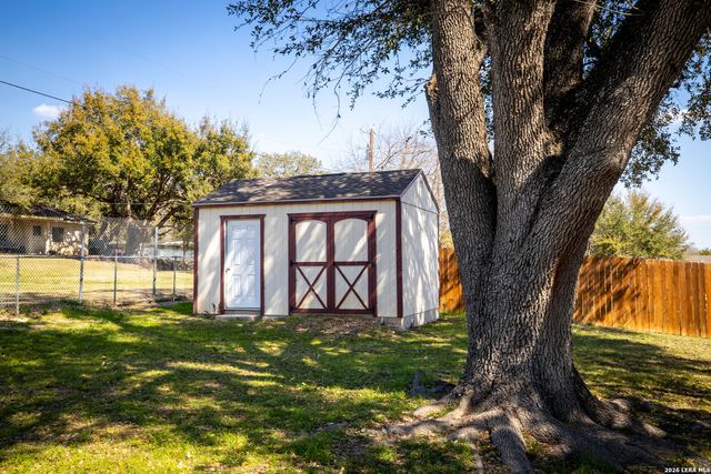 1106 Renee, Seguin, TX 78155