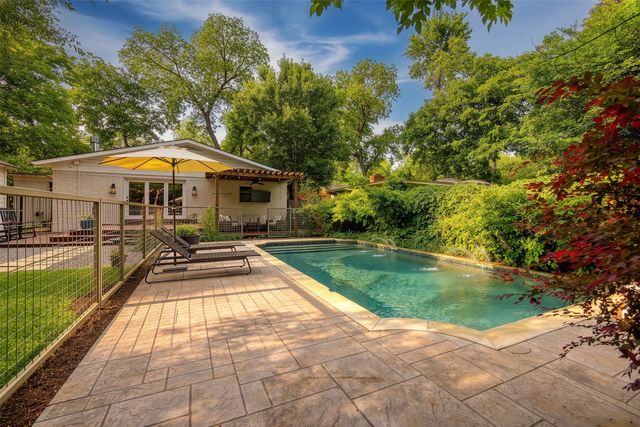 10405 Lake Gardens Drive, Dallas, TX 75218