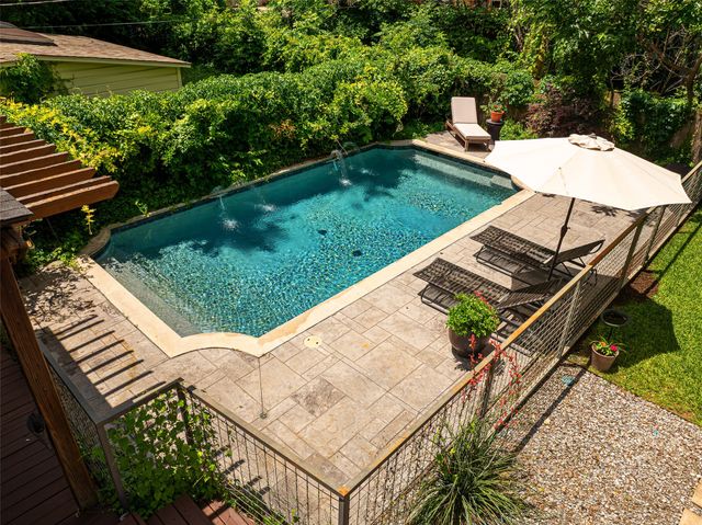 10405 Lake Gardens Drive, Dallas, TX 75218