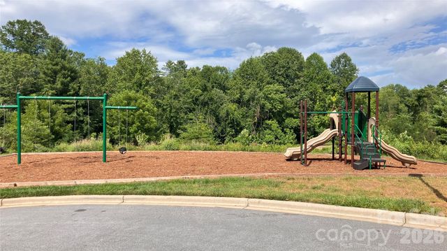 1017 Baldwin Commons Drive, Arden, NC 28704