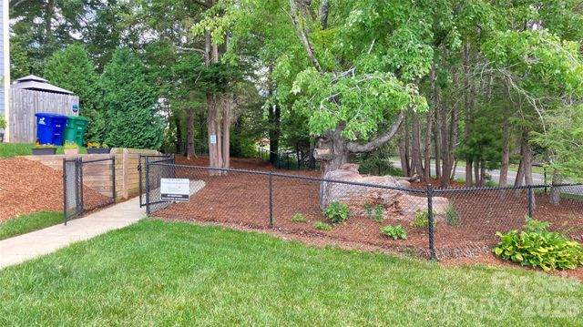 1017 Baldwin Commons Drive, Arden, NC 28704