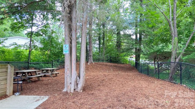 1017 Baldwin Commons Drive, Arden, NC 28704