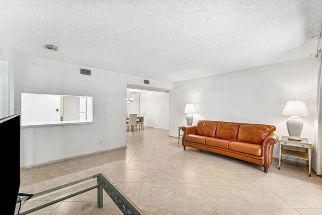 3909 N Ocean Boulevard 106, Fort Lauderdale, FL 33308