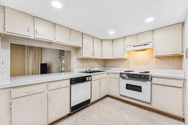 3909 N Ocean Boulevard 106, Fort Lauderdale, FL 33308