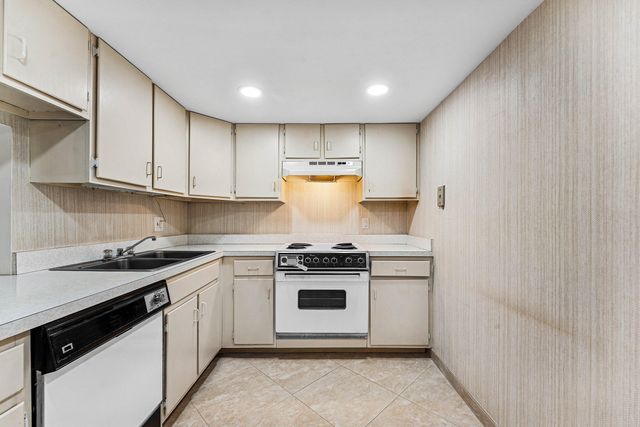 3909 N Ocean Boulevard 106, Fort Lauderdale, FL 33308