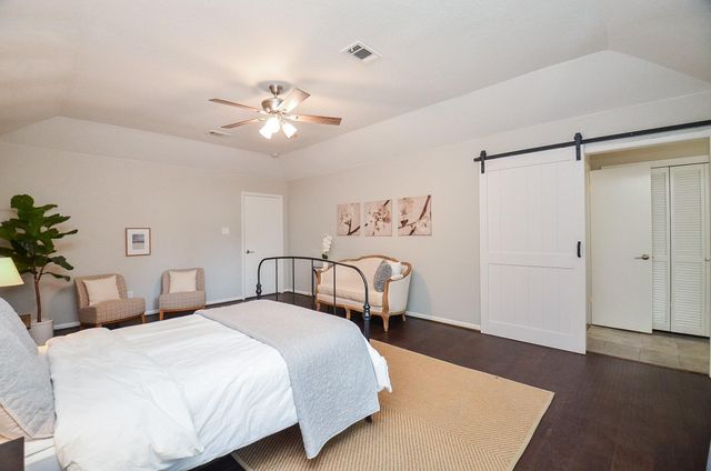 1754 Carriage Way, Sugar Land, TX 77478