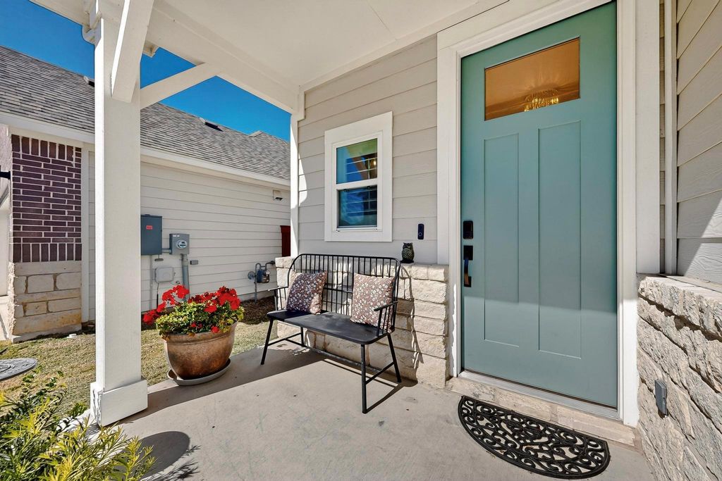 473 Bauer LOOP, Liberty Hill, TX 78642