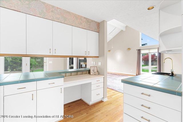 3601 Muirfield Drive, Lansing, MI 48911