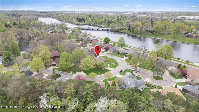 3601 Muirfield Drive, Lansing, MI 48911