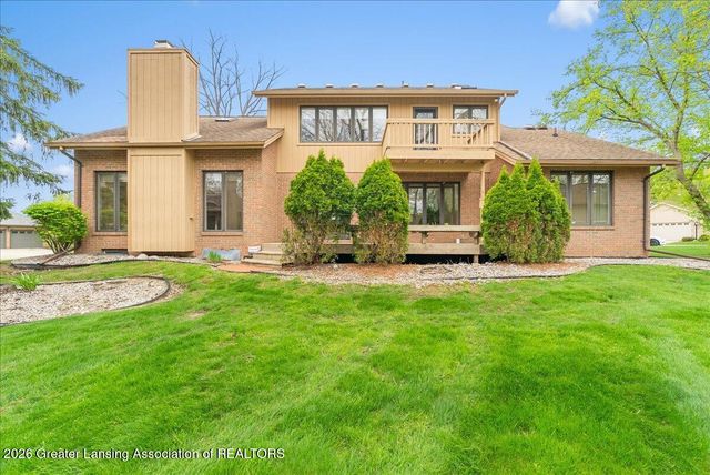 3601 Muirfield Drive, Lansing, MI 48911