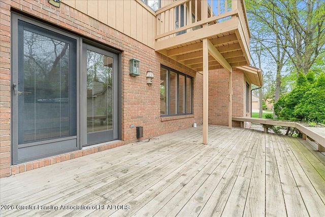 3601 Muirfield Drive, Lansing, MI 48911