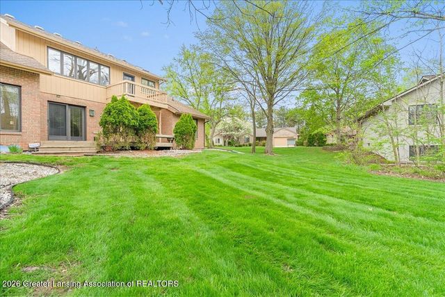 3601 Muirfield Drive, Lansing, MI 48911