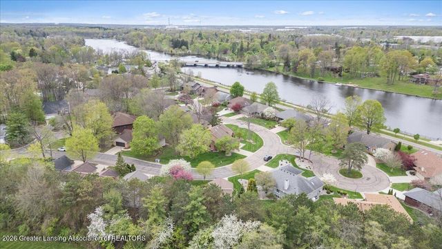 3601 Muirfield Drive, Lansing, MI 48911