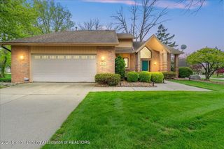 3601 Muirfield Drive, Lansing, MI 48911