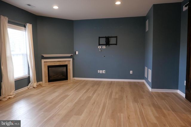 25152 SWEET MYRTLE SQ, Aldie, VA 20105