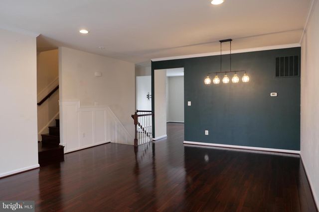 25152 SWEET MYRTLE SQ, Aldie, VA 20105