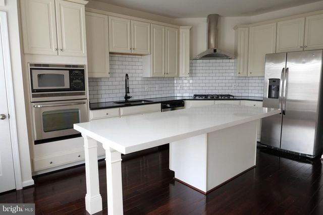 25152 SWEET MYRTLE SQ, Aldie, VA 20105