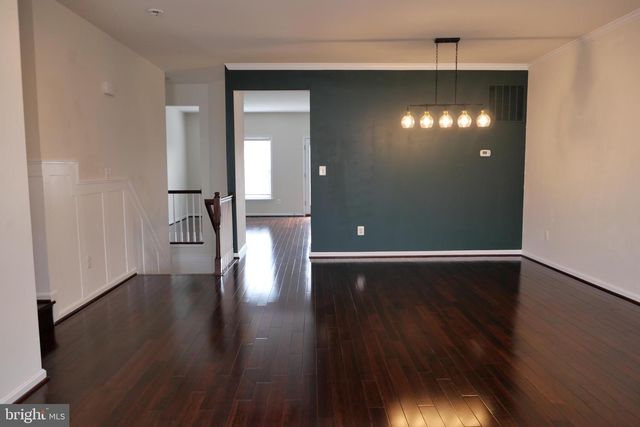 25152 SWEET MYRTLE SQ, Aldie, VA 20105