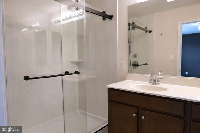 25152 SWEET MYRTLE SQ, Aldie, VA 20105