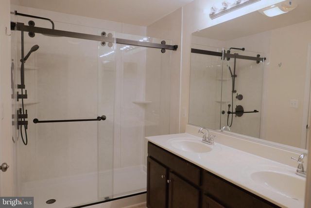 25152 SWEET MYRTLE SQ, Aldie, VA 20105