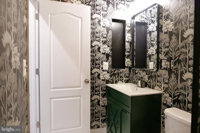 25152 SWEET MYRTLE SQ, Aldie, VA 20105