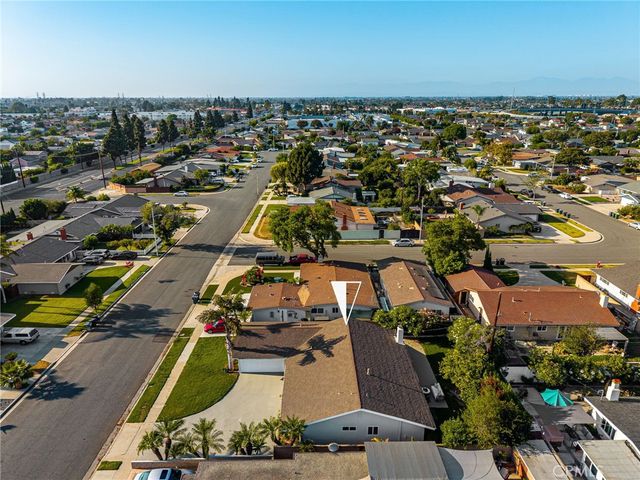 17392 Palm Street, Fountain Valley, CA 92708