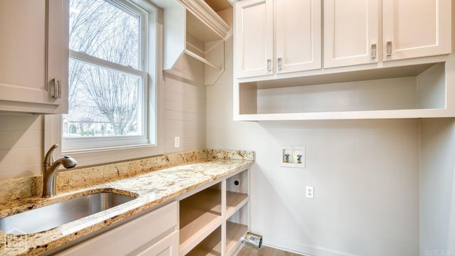 3617 Riviera, Jonesboro, AR 72404