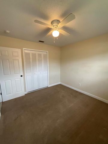 452 SW Curry Street, Port St Lucie, FL 34983