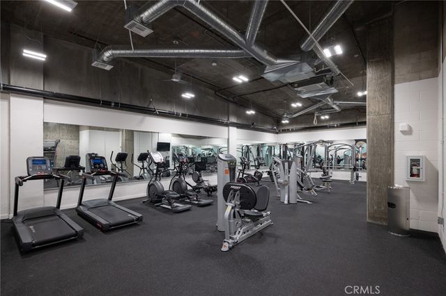 709 E Walnut 222, Pasadena, CA 91101