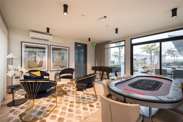 709 E Walnut 222, Pasadena, CA 91101