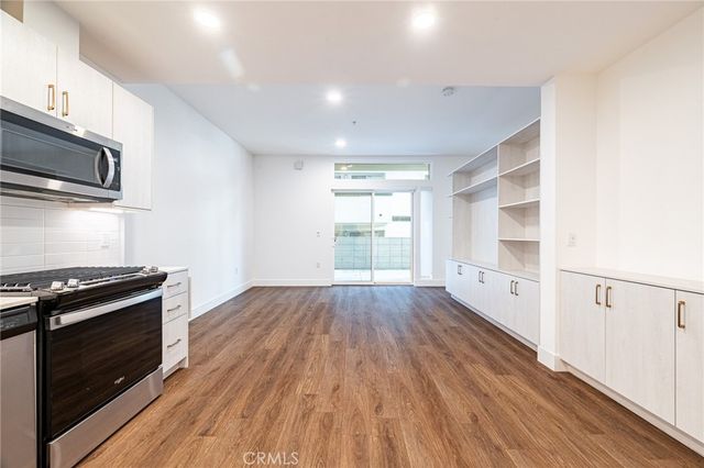 709 E Walnut 222, Pasadena, CA 91101