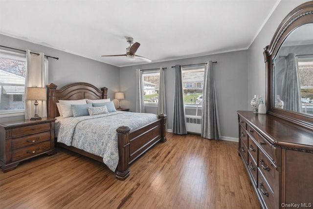 33 Greenwood Lane, White Plains, NY 10607