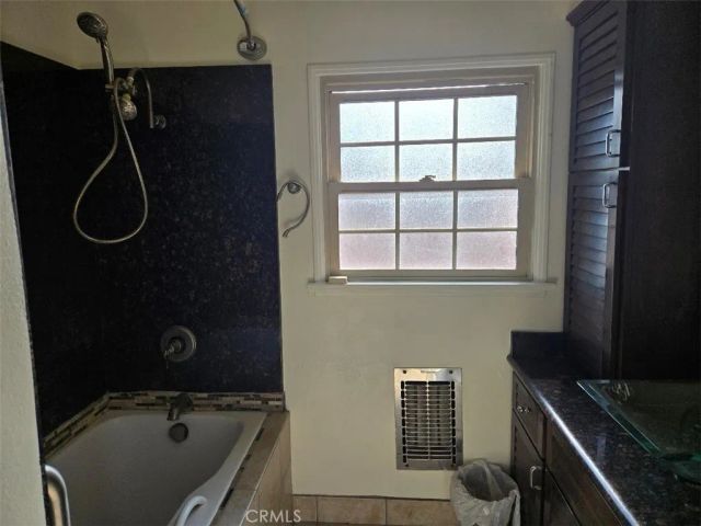 12912 S Saint Andrews, Gardena, CA 90249