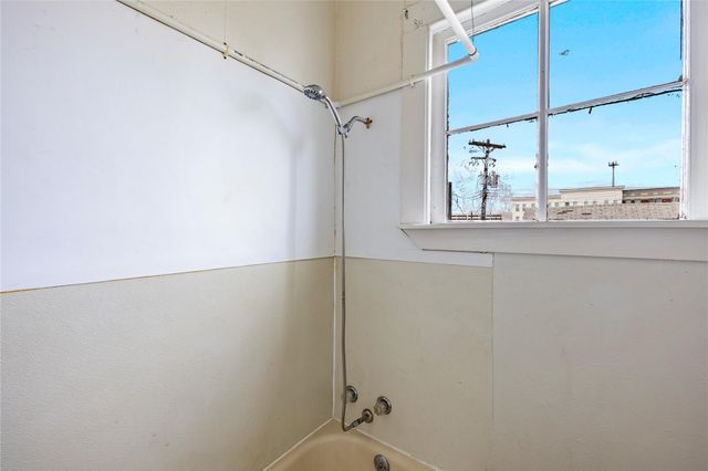 1524 Mechanic Street 4, Galveston, TX 77550