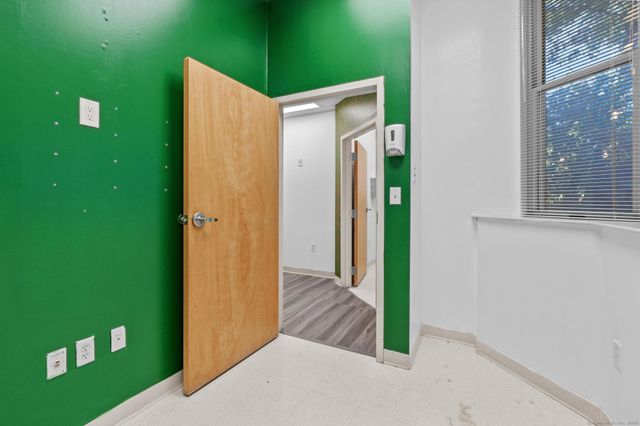 19 Woodland Street 14, Hartford, CT 06111