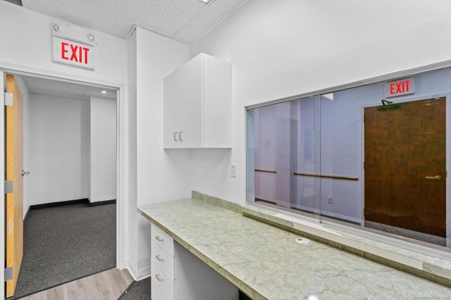 19 Woodland Street 14, Hartford, CT 06111