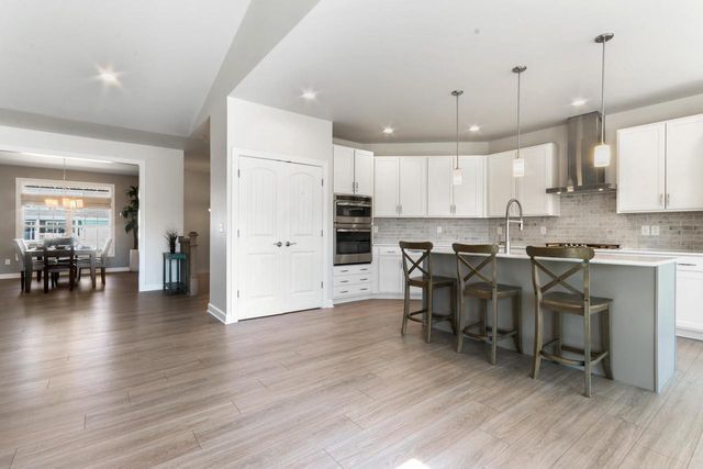 560 N Boulder Ridge DRIVE, Lake Geneva, WI 53147