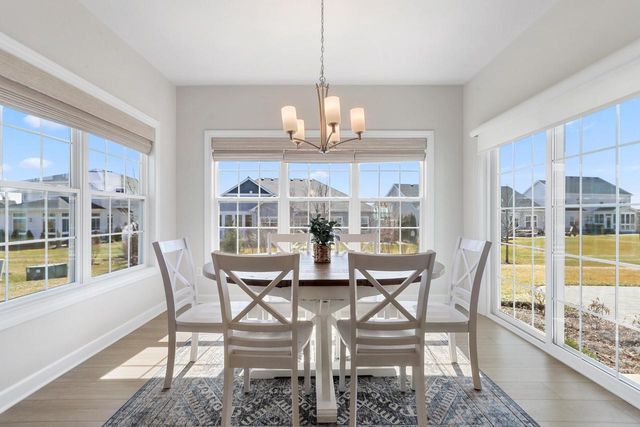 560 N Boulder Ridge DRIVE, Lake Geneva, WI 53147