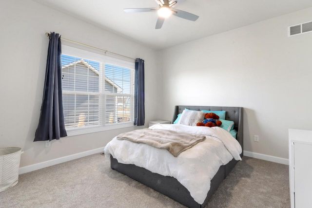 560 N Boulder Ridge DRIVE, Lake Geneva, WI 53147