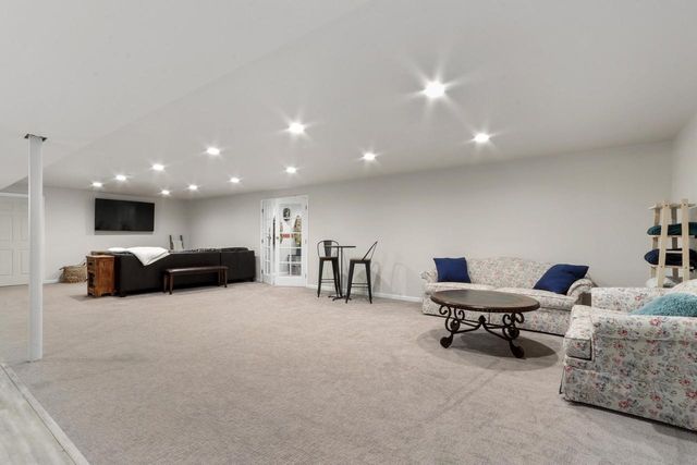 560 N Boulder Ridge DRIVE, Lake Geneva, WI 53147