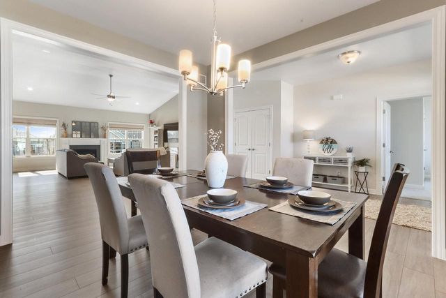 560 N Boulder Ridge DRIVE, Lake Geneva, WI 53147