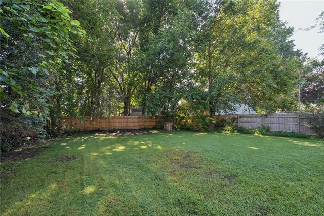 3635 67th Street, Urbandale, IA 50322